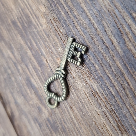 Jewelry - P104‎